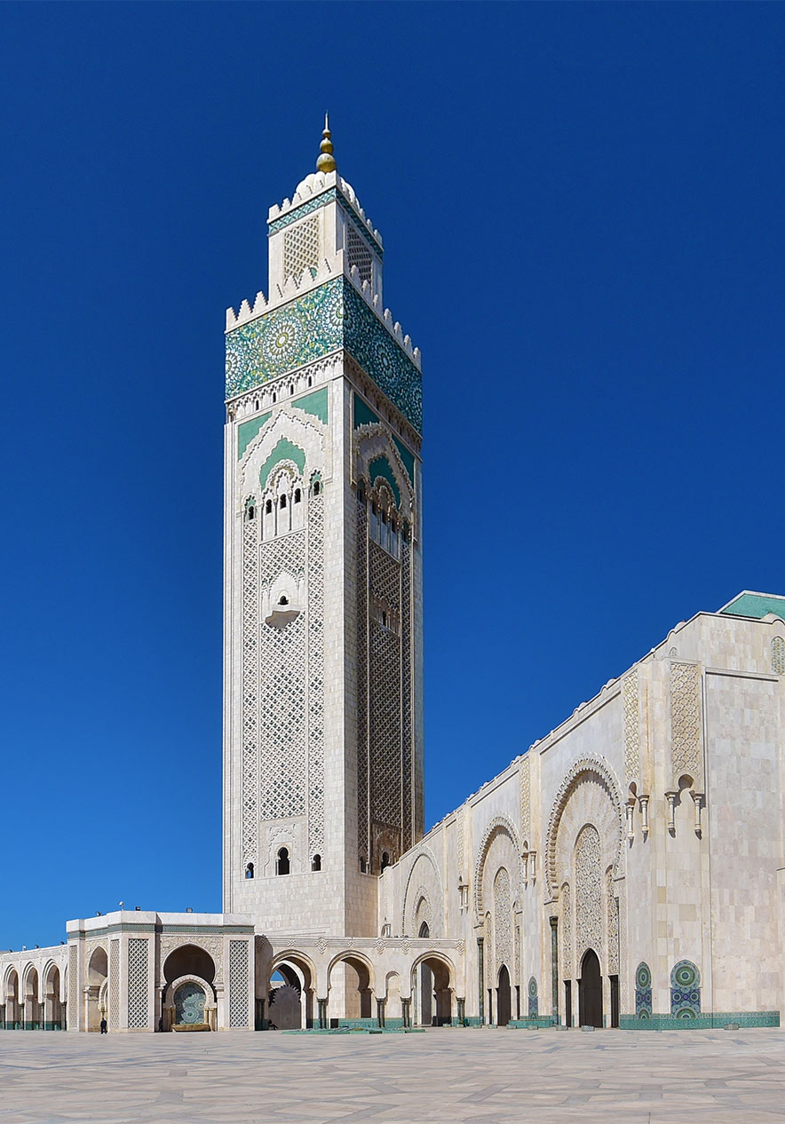 La Mezquita Hassan II en Casablanca es la más grande de África, con un minarete de 210 metros
