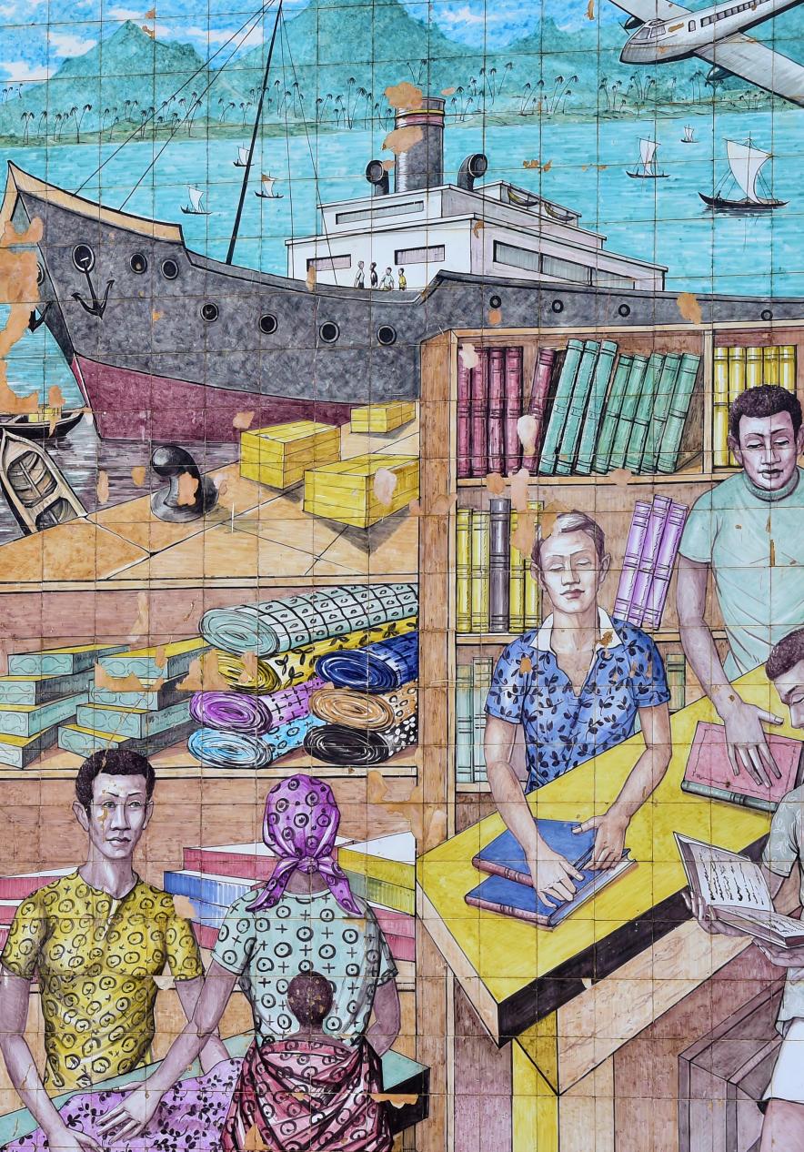 Patrón de azulejos sobre costumbres de vida en São Tomé, especialmente en la producción de cacao
