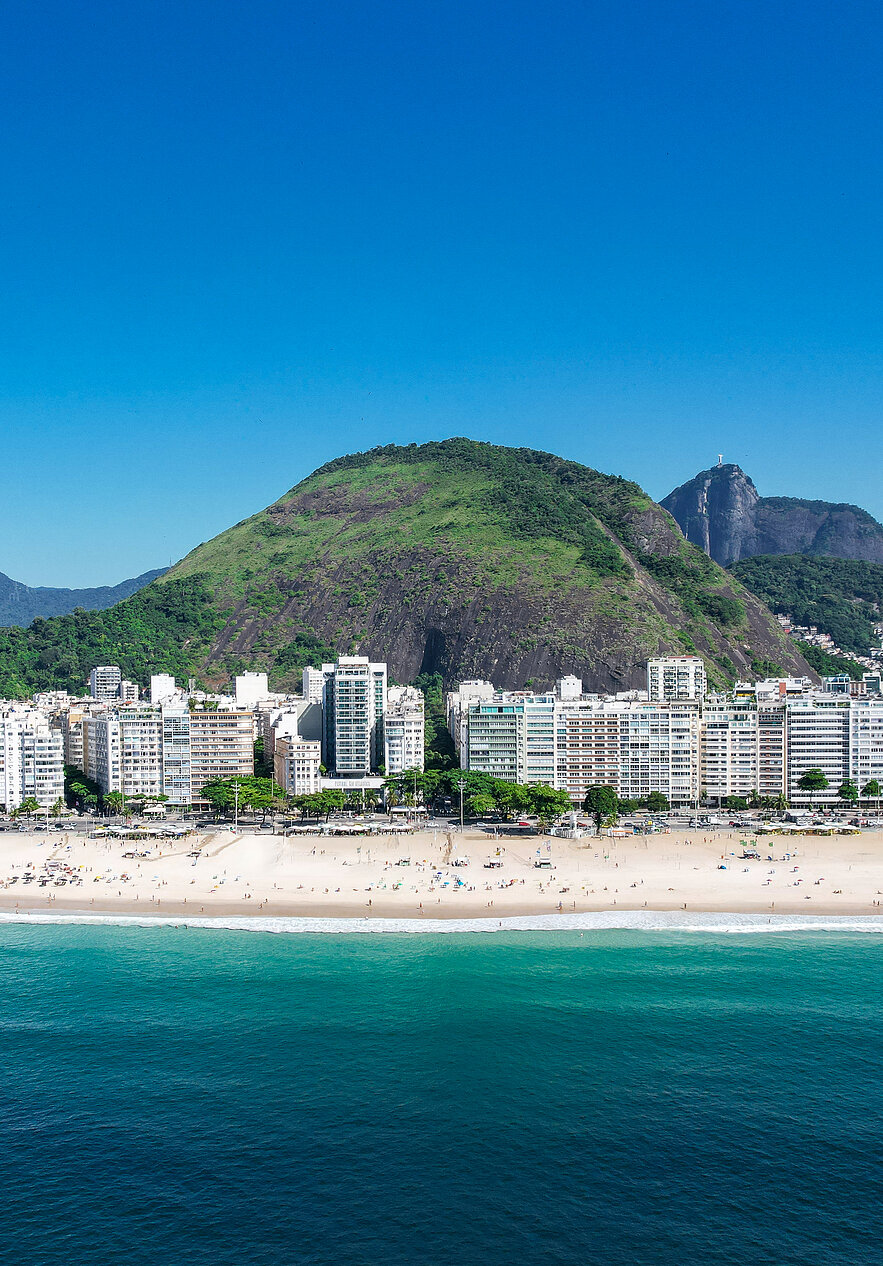 Ontdek Brazilië, geniet van witte zandstranden en kristalhelder water, en verken de stad Rio.