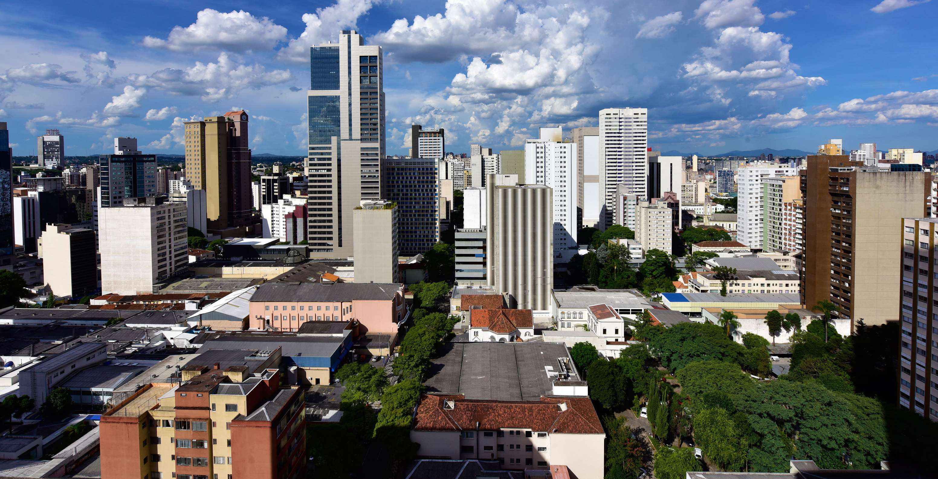 Zicht vanuit Pestana Curitiba op een van de steden met de beste levenskwaliteit in Brazilië