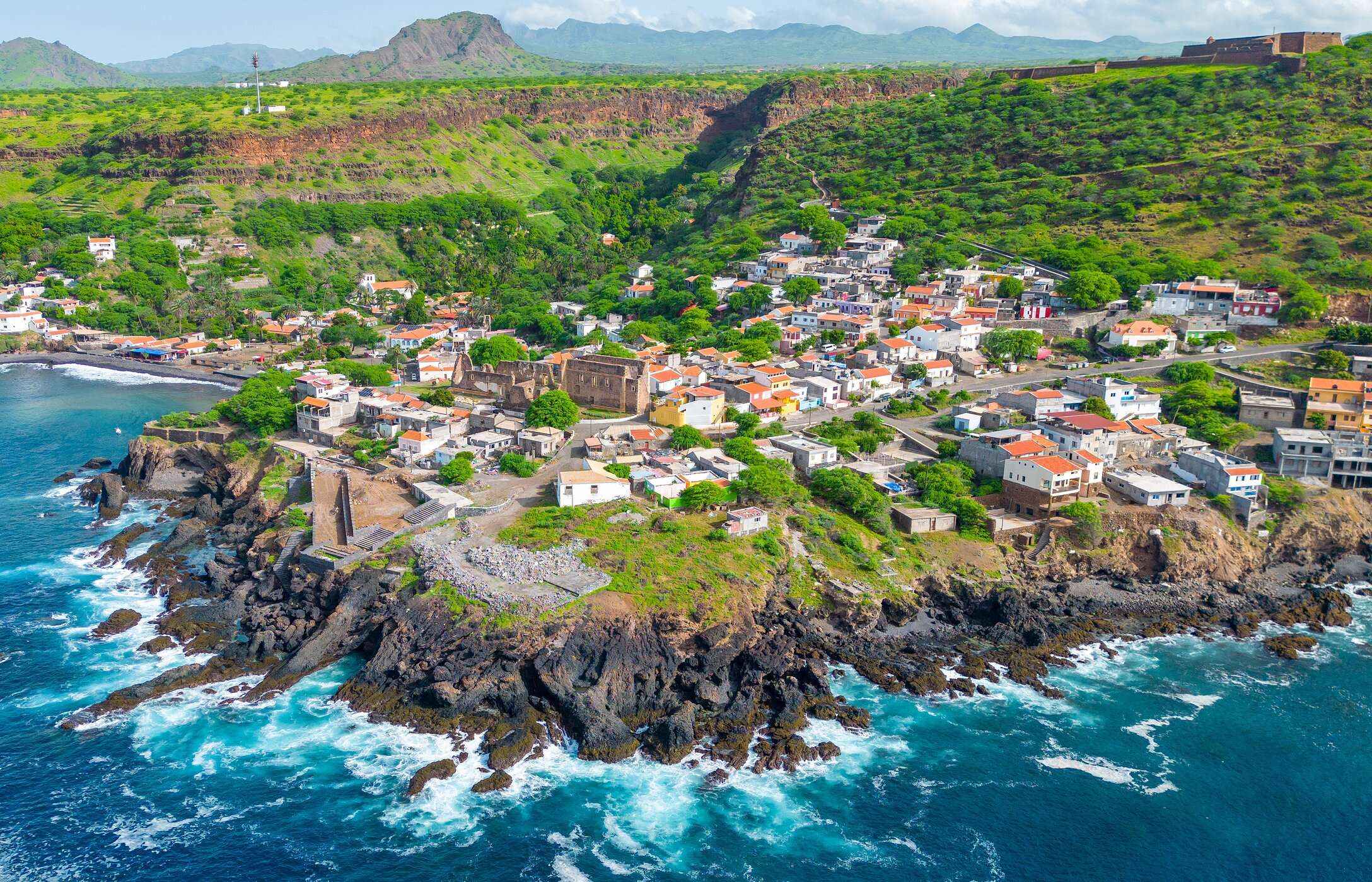 Cidade Velha in Kaapverdië, een UNESCO-werelderfgoed, is een historische schat met geplaveide straten en oude forten