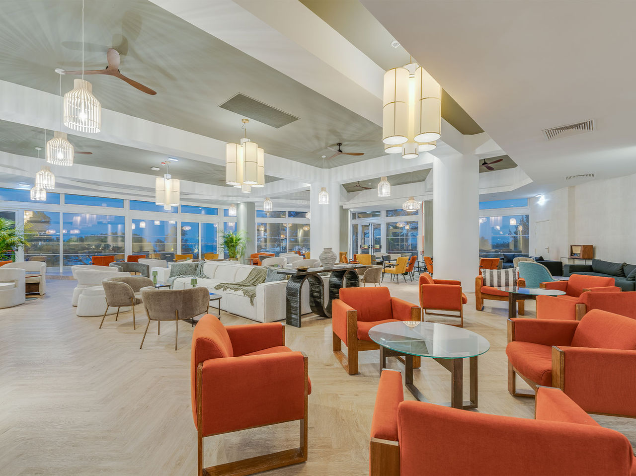 Bubbles Bar has multiple tables where guests can sit back and enjoy a chilled drink or refreshing cocktail